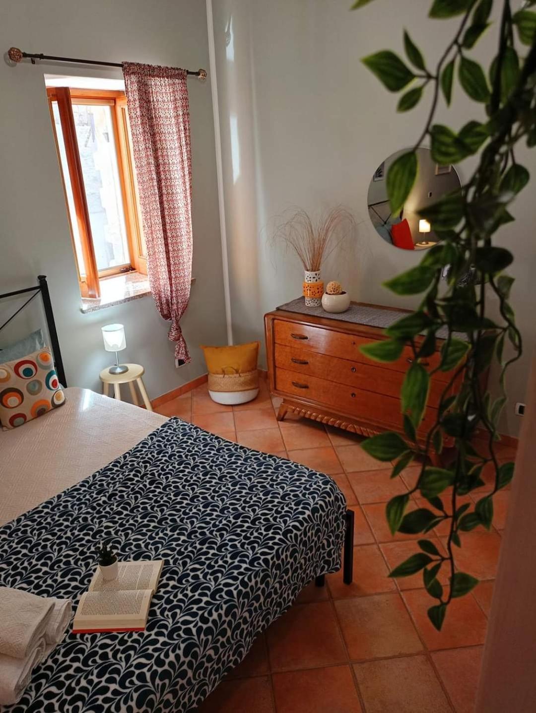 Domunua Holiday House เชฟาลู ภายนอก รูปภาพ
