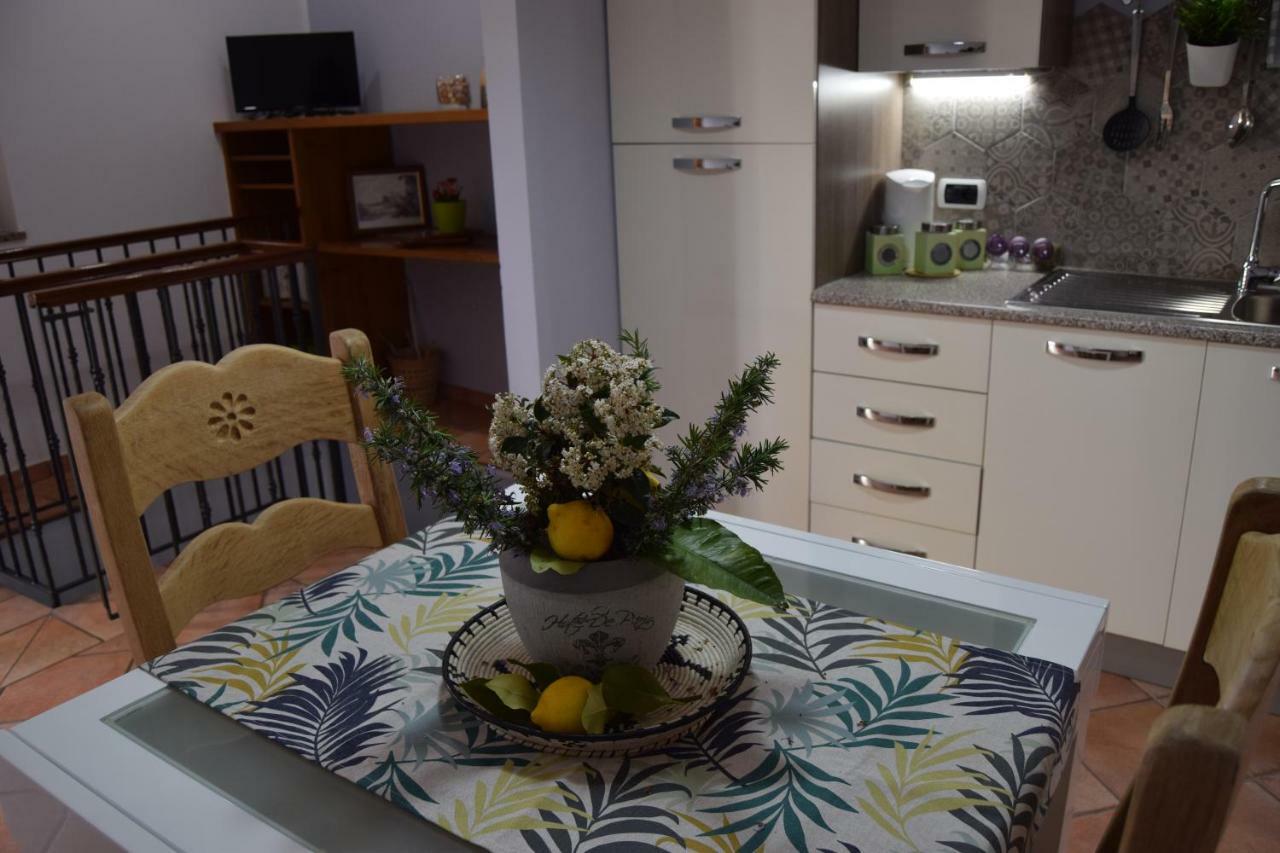 Domunua Holiday House เชฟาลู ภายนอก รูปภาพ