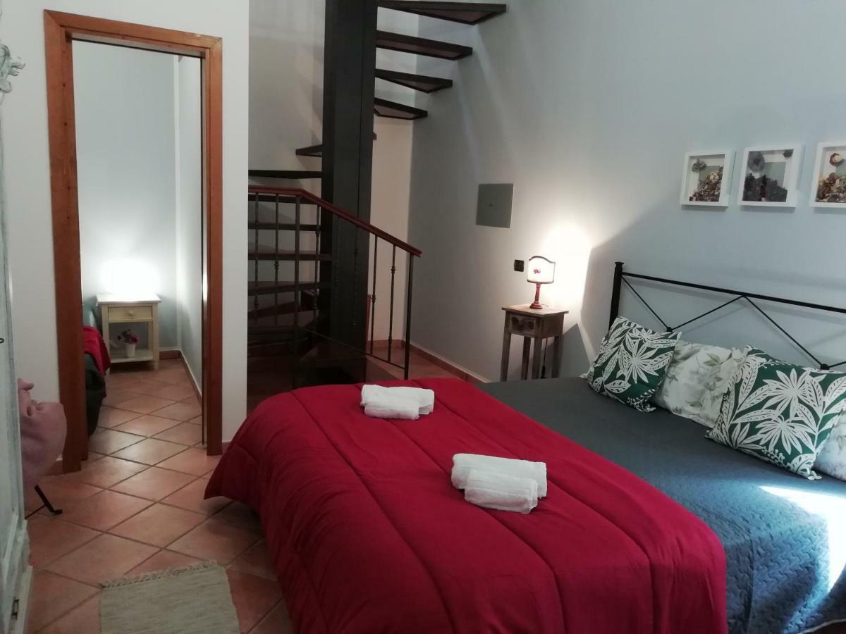 Domunua Holiday House เชฟาลู ภายนอก รูปภาพ